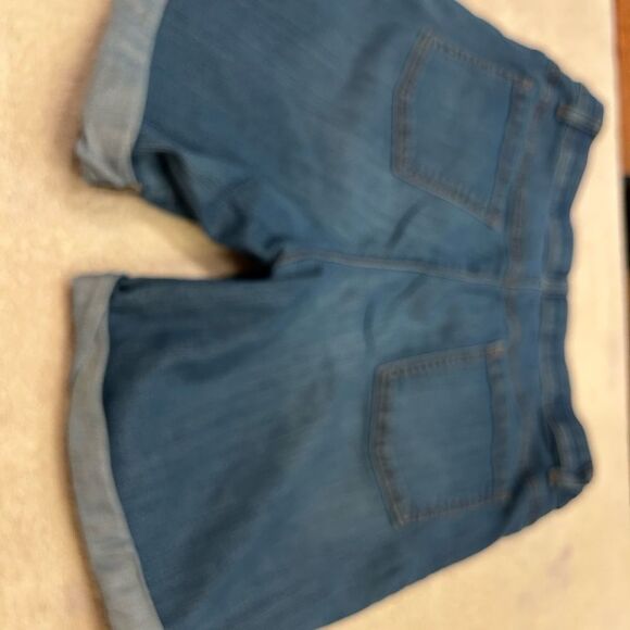 Croft & Barrow Blue Boyfriend Jeans with Distressed Details size 12 stretchy - Picture 3 of 10